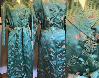 Beautiful Sea Green Mid-Century Silk Chinese Robe with Mythical Creatures/ Made in Hong Kong for Western Export - Medium/Large - VFG