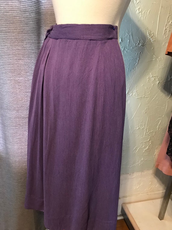 TINY Alert!  Sweet 40s Purple Straight Skirt in M… - image 2