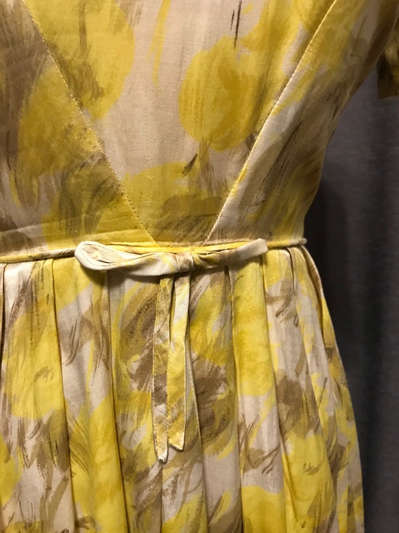 Sweet Late 50s - Early 60s Abstract Yellow Floral… - image 3