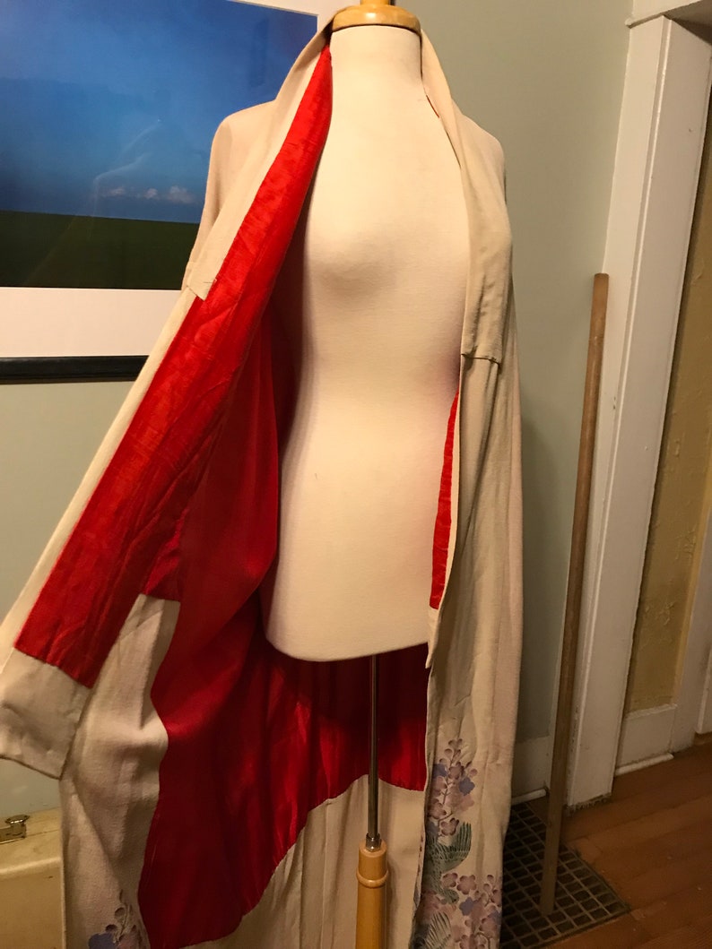 Mid-Century Japanese Kimono Robe done in gorgeous Greyish-Taupe Silk/Rayon Crepe, lined in Red Pongee Raw Silk Decorated with Cranes image 5