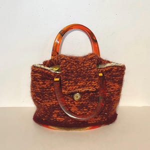 Handgestrickte Handtasche