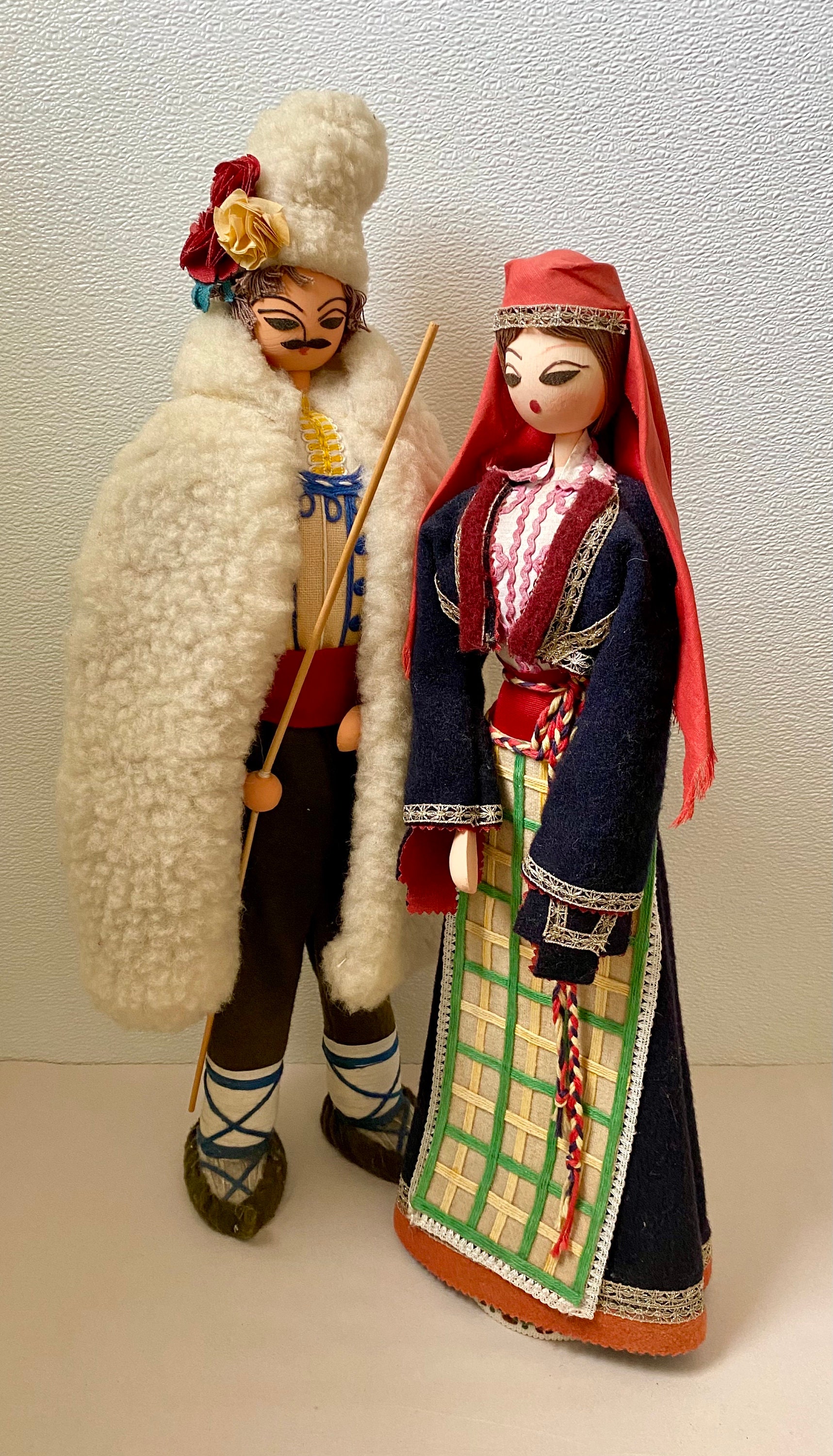 ブルガリアの伝統的な民俗人形 男女セット/2 - Etsy 日本
