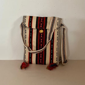 Petit sac péruvien style messager