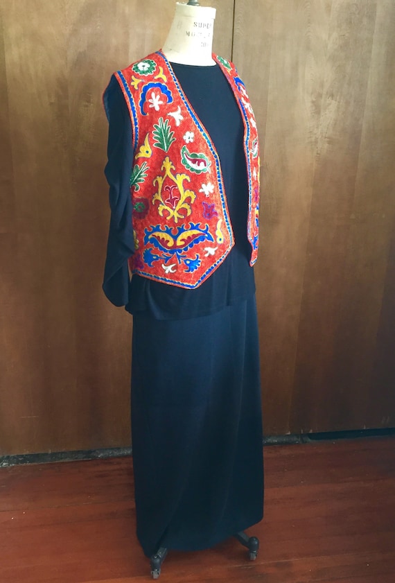 Uzbekistan Embroidered Vest - image 3