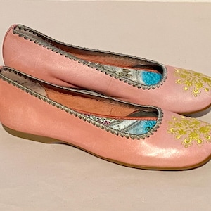Brittiska broderade läderskor för kvinnor från Clarks bild 2