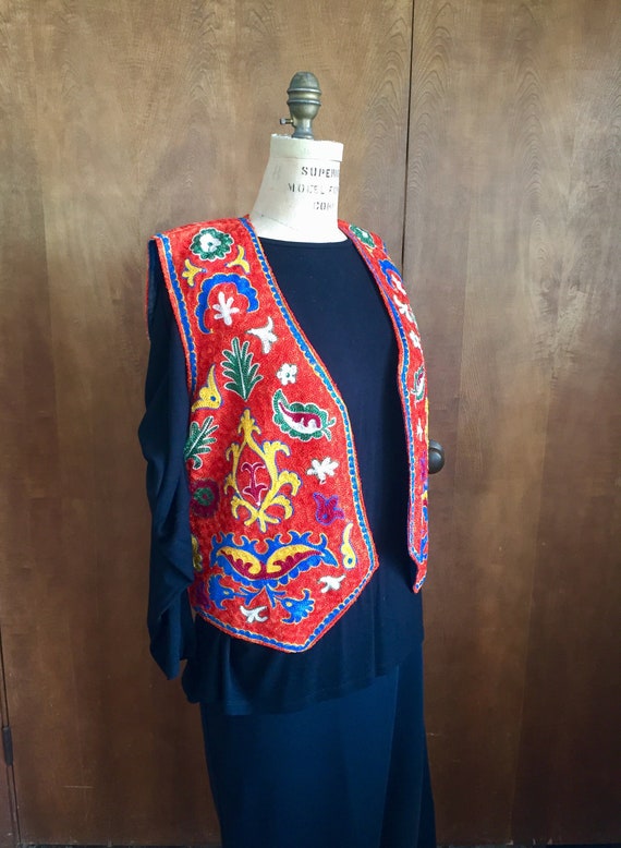 Uzbekistan Embroidered Vest - image 2