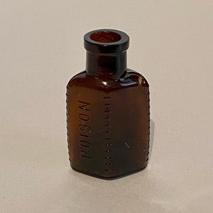 USA Glass Poison Bottle