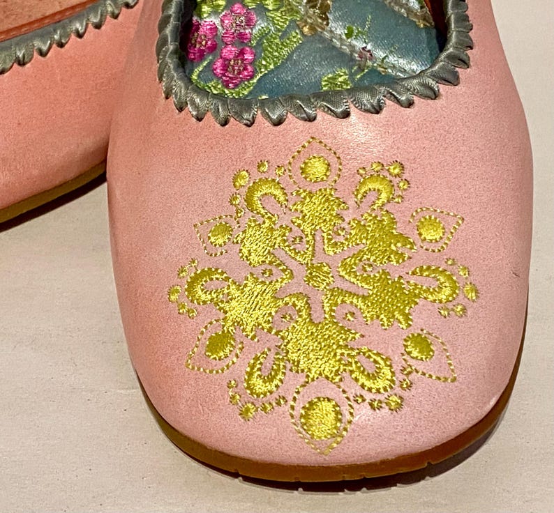 Brittiska broderade läderskor för kvinnor från Clarks bild 3