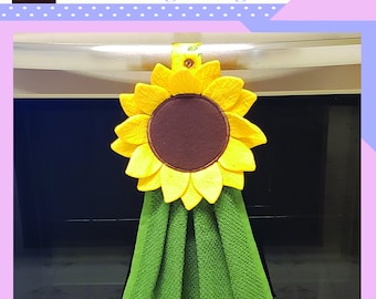 In the Hoop Sunflower Towel Topper Embroidery Design includes 3 sizes for 4X4, 5X7, and 6X10 Hoops  (hand sewing to close) ADVANCED DESIGN