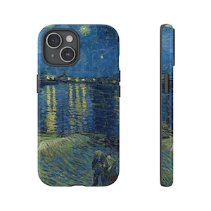 Estuche rígido para iPhone, Samsung Galaxy y Google Pixel con escena de barcos en el agua y cielos estrellados de Vincent Van Gogh. ¡Regálese un regalo!