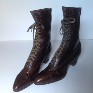 Antique Victorian Lace Up Boots/Steampunk Ankle Granny Boots/Period Clothing /Witchy Pointed Toe/1910 Movie Decor/1900's Costume