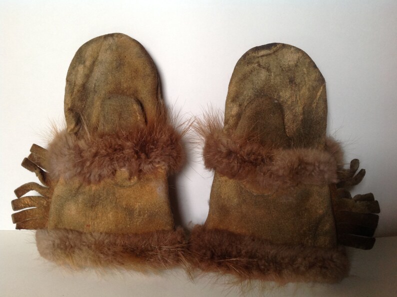 Vintage Antique Native American Mittens/beaded Leather Gauntlet Mitts