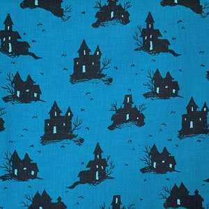Set of 2. Small Lunchbox Everyday Cloth Napkins. Halloween Haunted House
