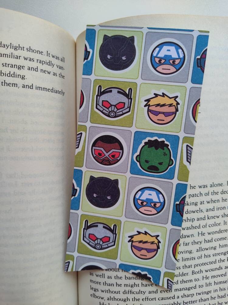 Reversible Marvel Super Hero Characters Print Paper Bookmarks | Etsy