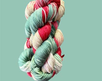 Waratah 8ply / DK yarn - Australian Merino Wool