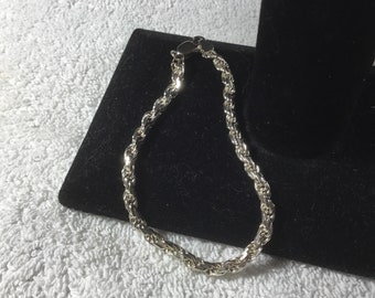 Sterling Silver 1.5MM Italian Diamond Cut Heshe Chain with Lobster Clasp Closure