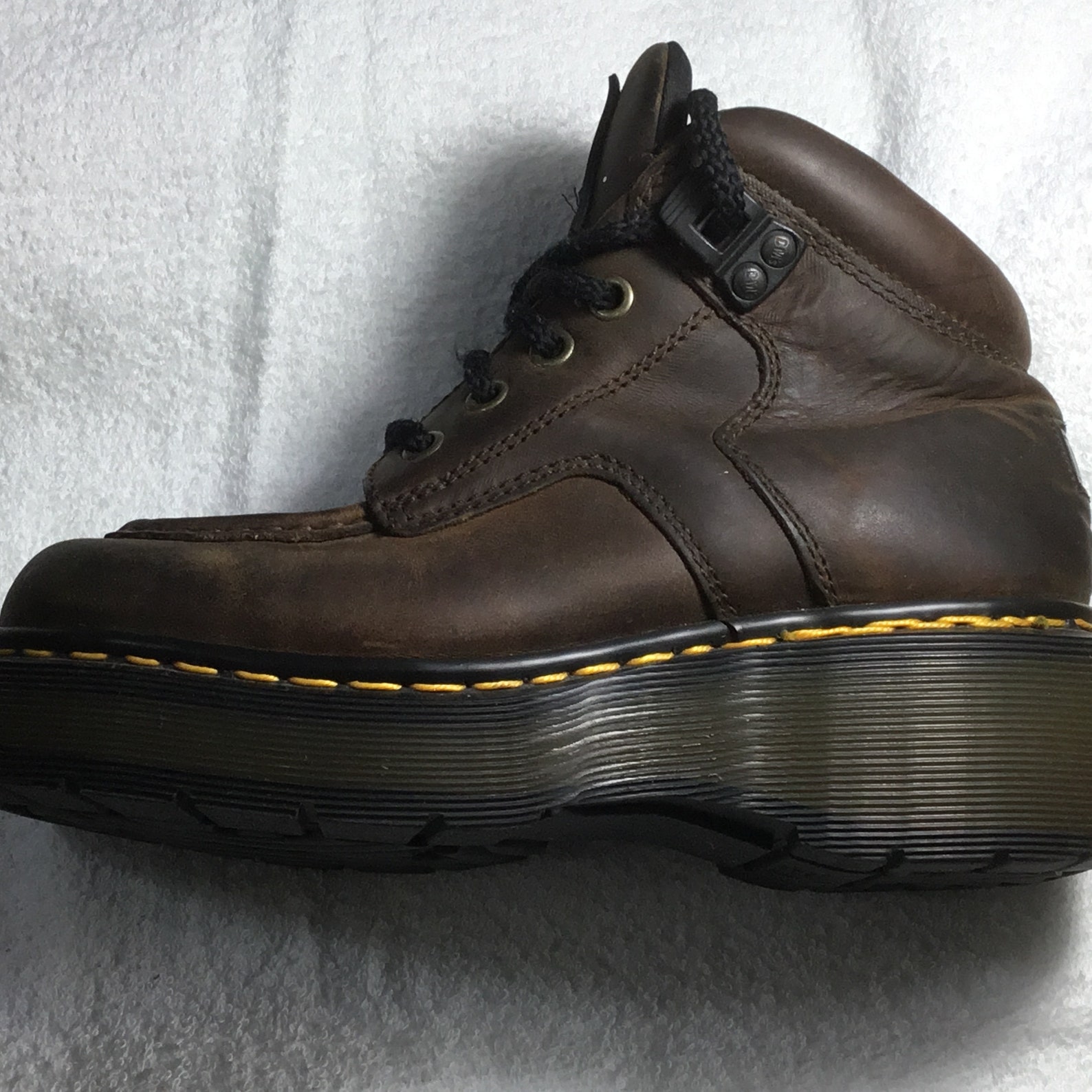 doc martens aw004 women's