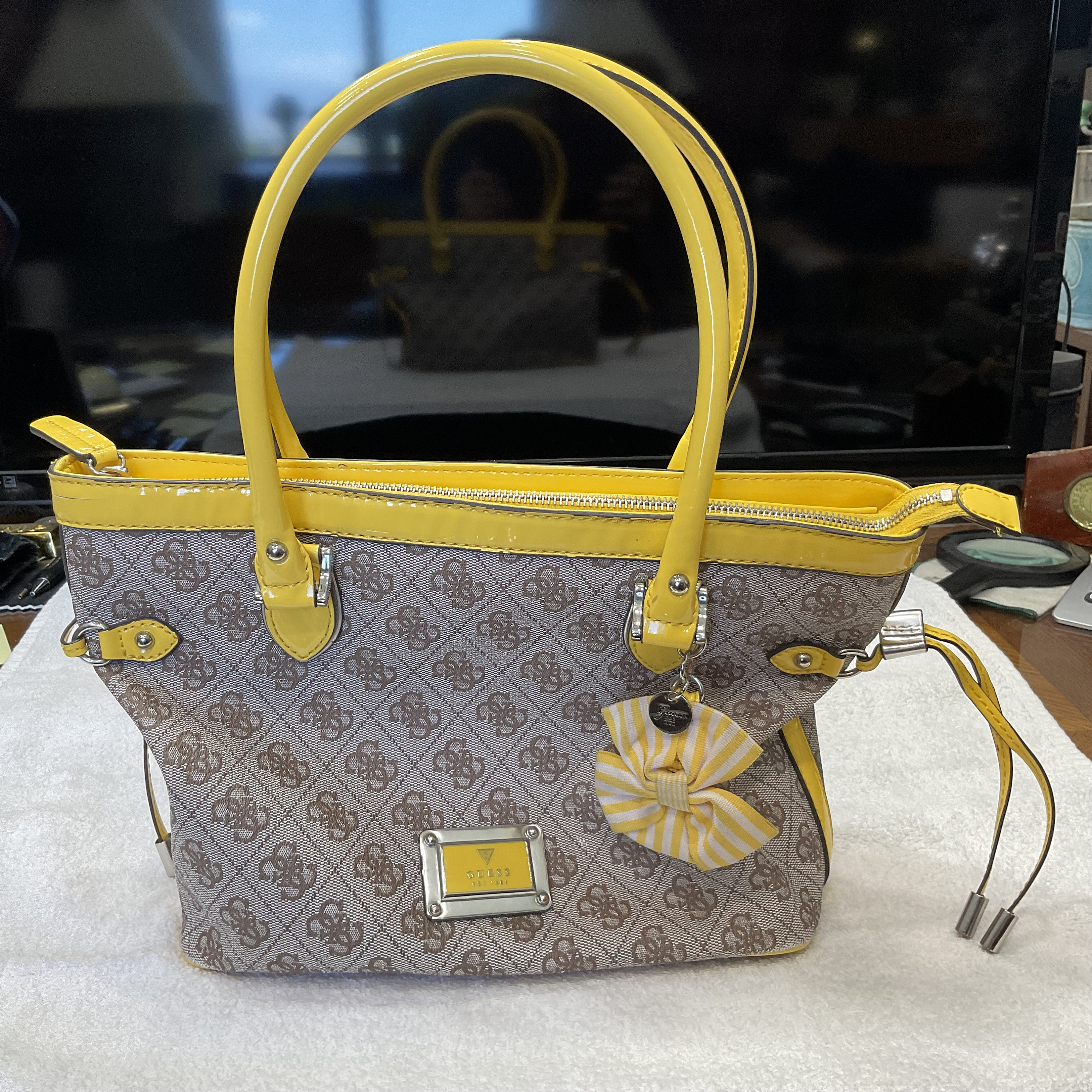 Authentic Guess Handbag