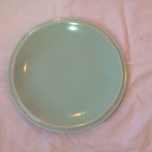 1930&#39;s Ultra California Vernon Kilns Authentic California Pottery U.S.A. Platter With Holder, Aqua, Mint.