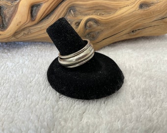 Vintage 1980&#39;s Sterling Silver .925 &quot;Spinner&quot; Ring ~ Size 8 1/2 ~ 9 Grams ~ Excellent Condition ~