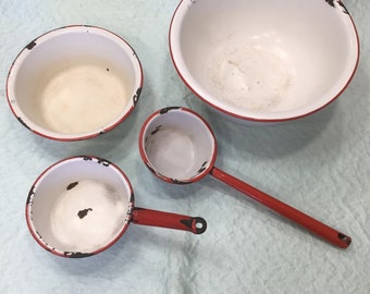 Set Of 4 1930's - 40's Era Red & White Enamelware Graniteware Including Bowls Saucepans ~ Farmhouse Kitchen Country Cottage Cookware Decor ~