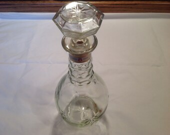 Vintage Glass Hiram Walker & Sons, Bourbon, Whiskey Decanter. Pristine Condition