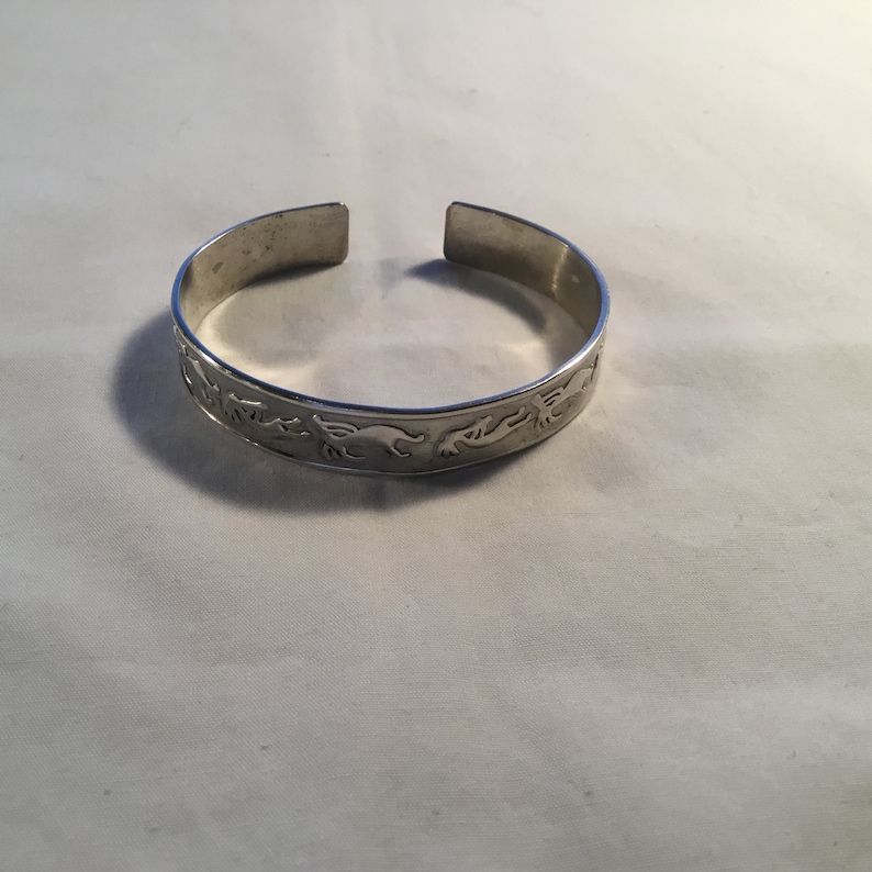 1980/'s Beautiful 925 Sterling Silver Cuff Bracelet In Outstanding Condition.
