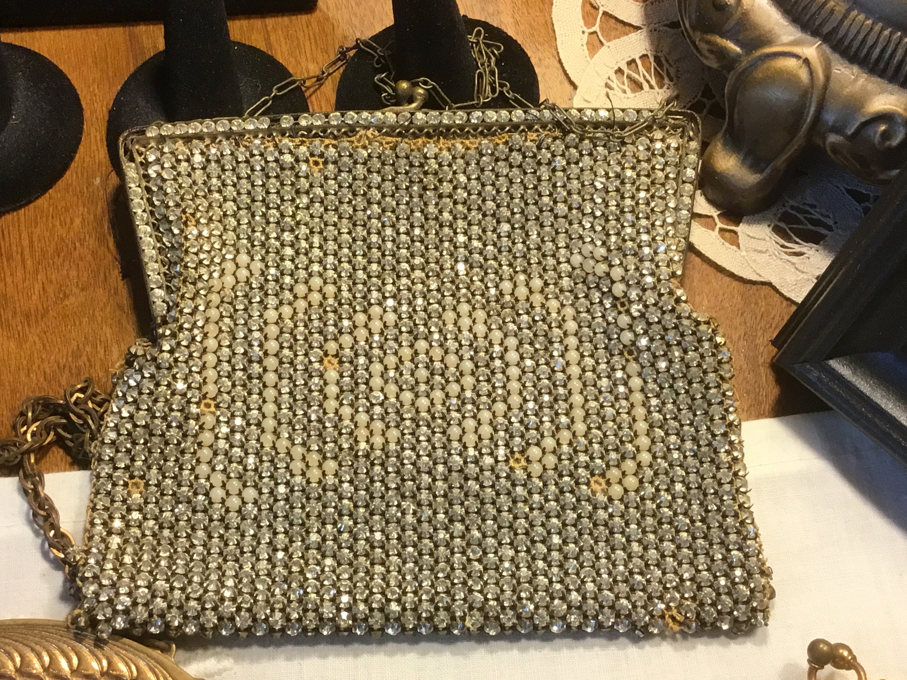 VINTAGE 1940s BLACK BEADED PURSE WITH TONS OF TINY BEADS AND A BEADE –  Vintage Clothing & Fashions