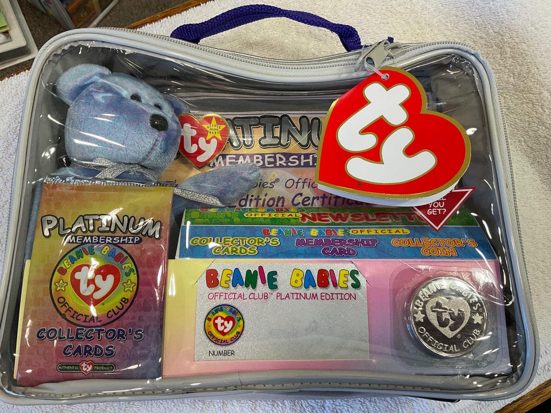 Vintage 1999 RARE Retired Ty CLUBBY II Beanie Baby Official Club