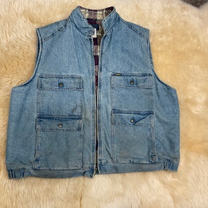 Made In USA 1970&#39;s Era OshKosh Blanket Lined 4 Snap Front Pocket Denim Vest With Zipper Closure ~ Size: XL/R ~