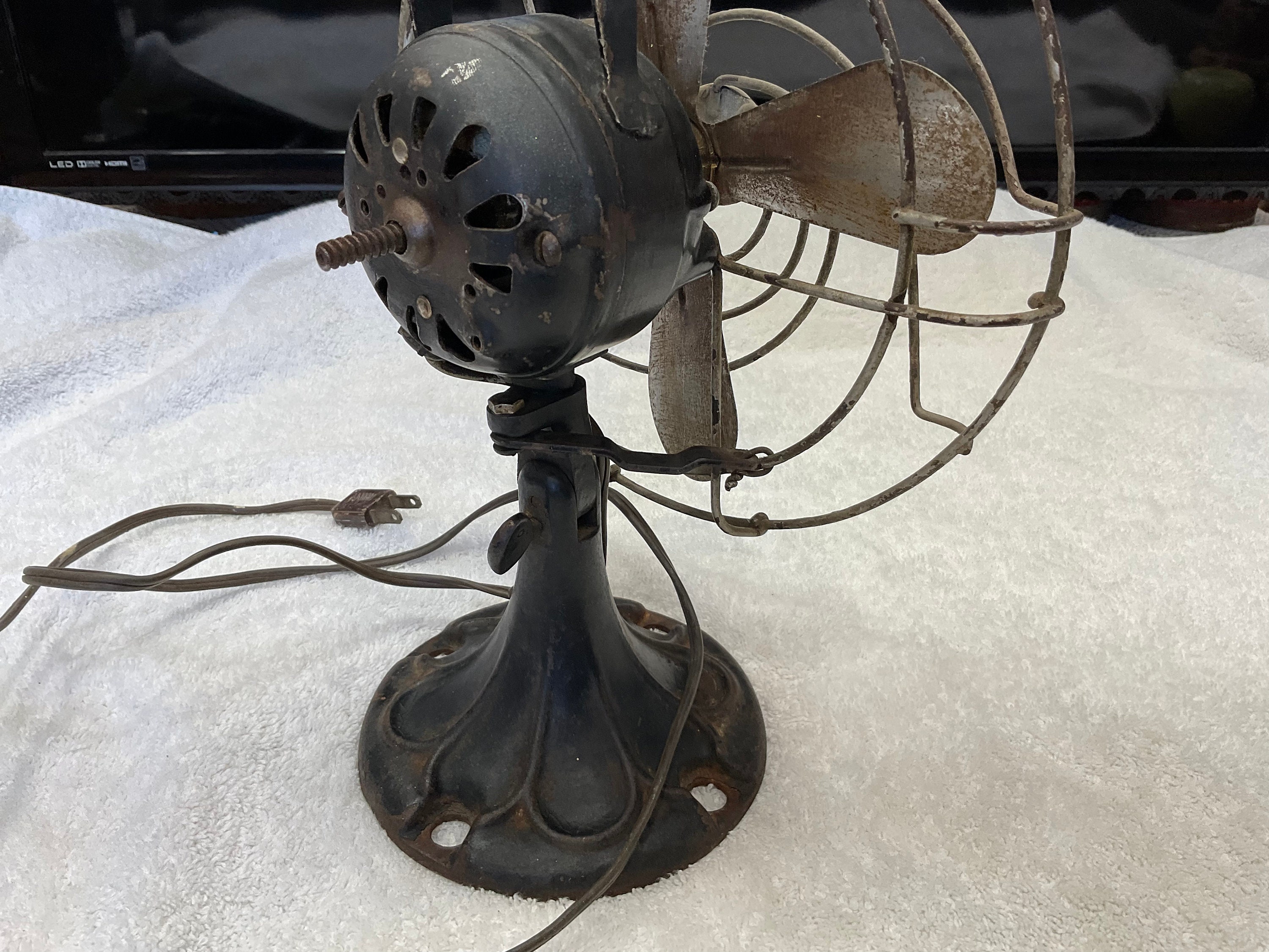 1950's Era Small 8