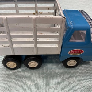 1970&#39;s Mini TONKA Blue & White Pressed Metal Stake Bed Dump Truck ~ In EXCELLENT Vintage Condition!! ~