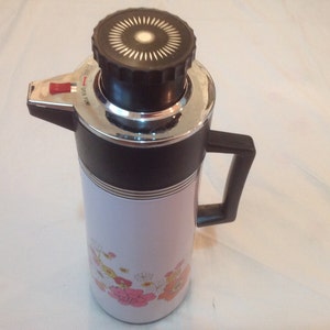 1970&#39;s Pump Thermos Made In Taiwan Douglas Starglass Quality, Vintage Kitchen Decor.