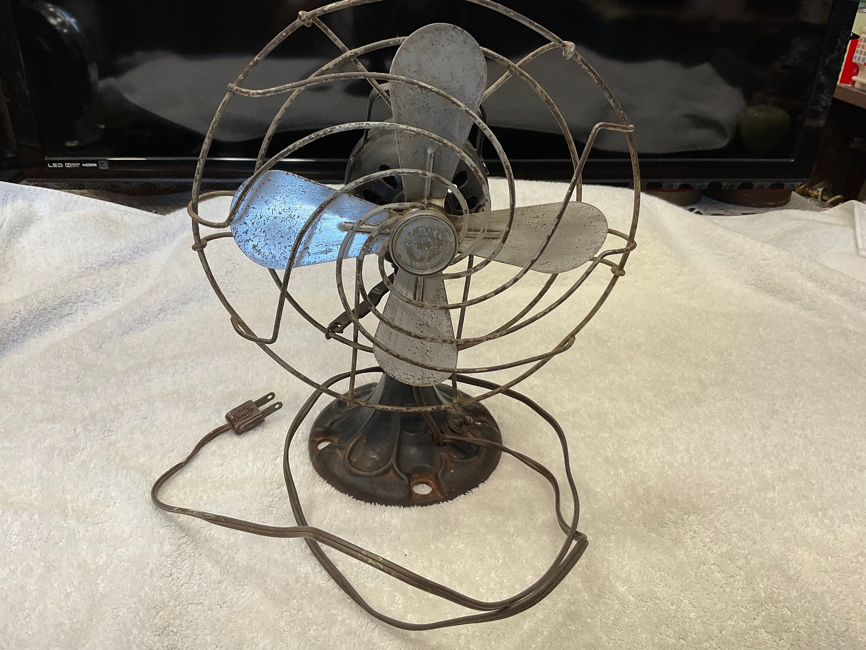 1950's Era Small 8