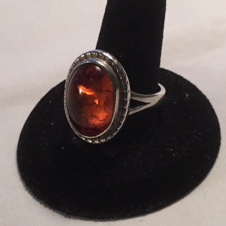Beautiful Vintage 1980/'s Sterling Silver Amber Ring Size 10 Weighs 9 Grams.