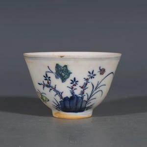 Belle tasse en porcelaine de la famille rose de la famille rose, art ancien chinois, peinte à la main, dynastie Ming