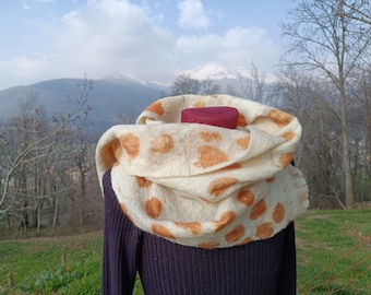 Farm wool ecoprint felt scarf, local plant dyed scarf, organic farming wool, natural dye, woolen wrap eco dye, handmade