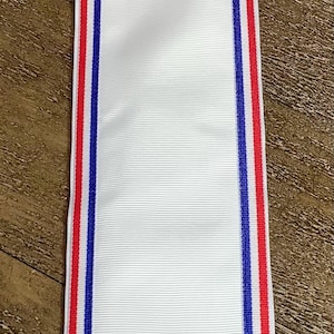Daughters of the American Revolution, DAR right side ribbon