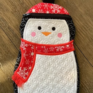 Penguin Zipper Pouch, Penguin Zipper Bag, Penguin Cell Phone Case, Christmas Cell Phone Case