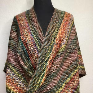 Handwoven Shawl – Elegant Wrap, Soft Handmade Accessory for Any Occasion