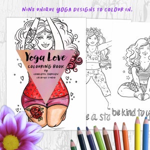 Peut inclure: Un livre de coloriage "Yoga Love" de Charlotte Thomson Creative Studio, avec neuf dessins de yoga uniques &agrave; colorier. La couverture pr&eacute;sente une illustration &agrave; l'aquarelle d'une femme en tenue de yoga. Des crayons de couleur sont visibles en bas.