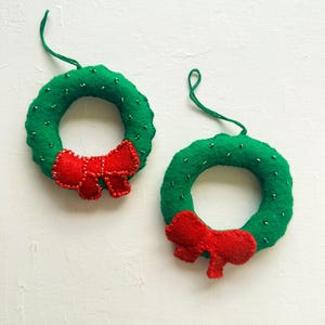 Christmas Wreath Felt Ornaments