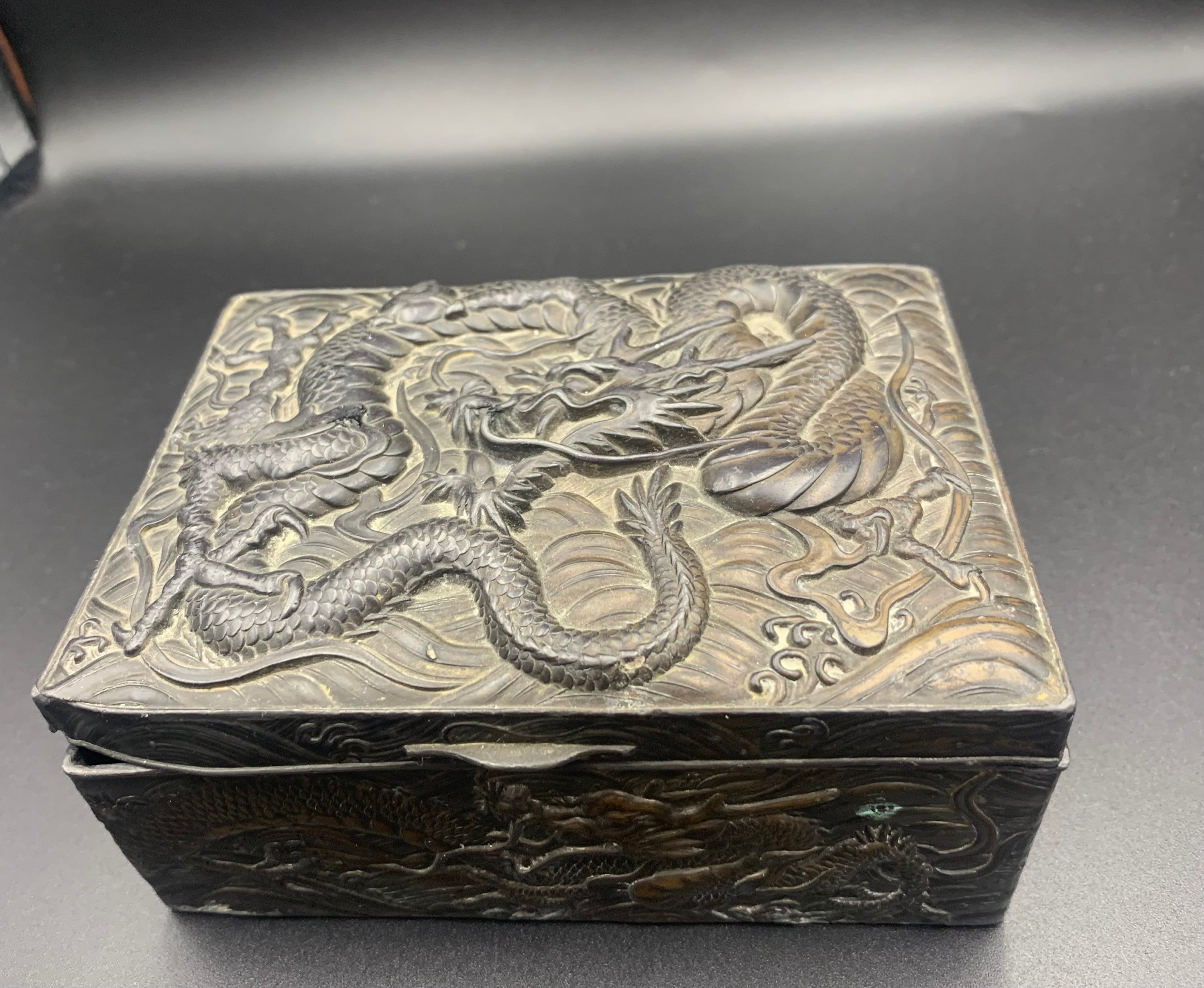 アンティーク Mandalay Box マンダレーボックス　金属装飾 Japanese Antimony Box - Etsy