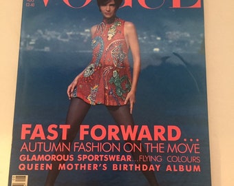 Vogue UK Aug 1990 Original British Vintage Fashion Magazine