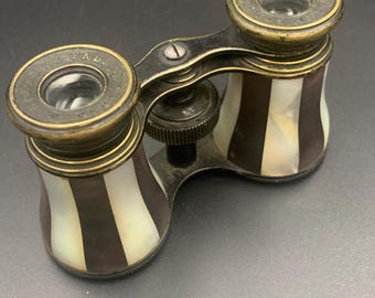Prismáticos de ópera antiguos, de nácar y abulón, 1890