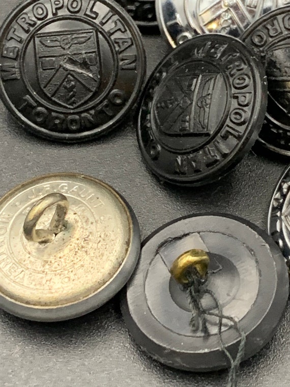 Metropolitan Toronto Police Buttons, Vintage, 22 … - image 3