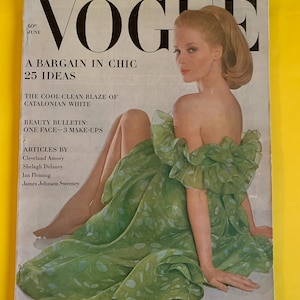 Magazine Vogue de juin 1963, couverture de Celia Hammond, photo de Horst P Horst