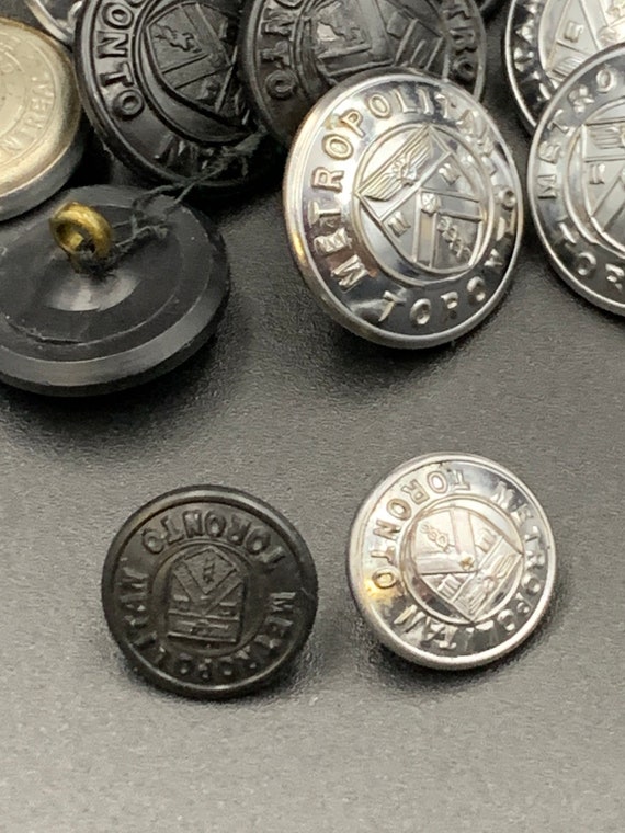 Metropolitan Toronto Police Buttons, Vintage, 22 … - image 5