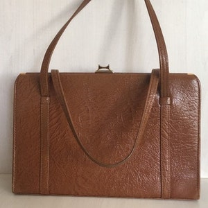 Vintage Leather Handbag/Purse.  Made in Scotland by EXCLUSIVE Handbags.  An Excellent Quality Handbag/Purse.