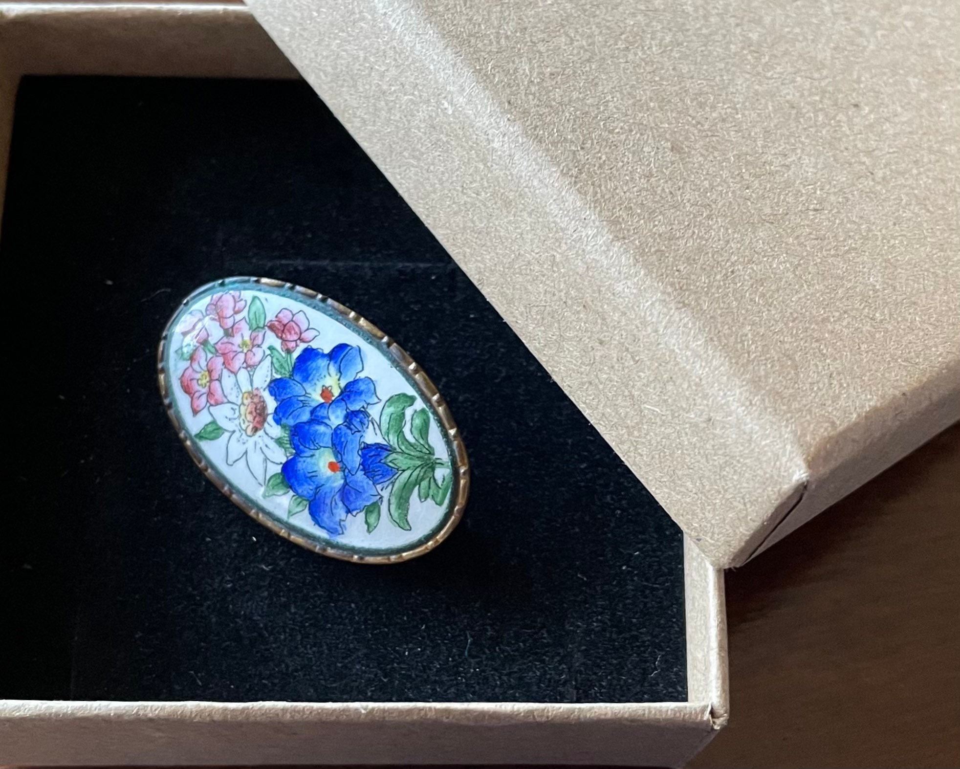 Broche Vintage Rose Bleue En émail Et Or - Élégance Florale Rétro Chic, Parfait état